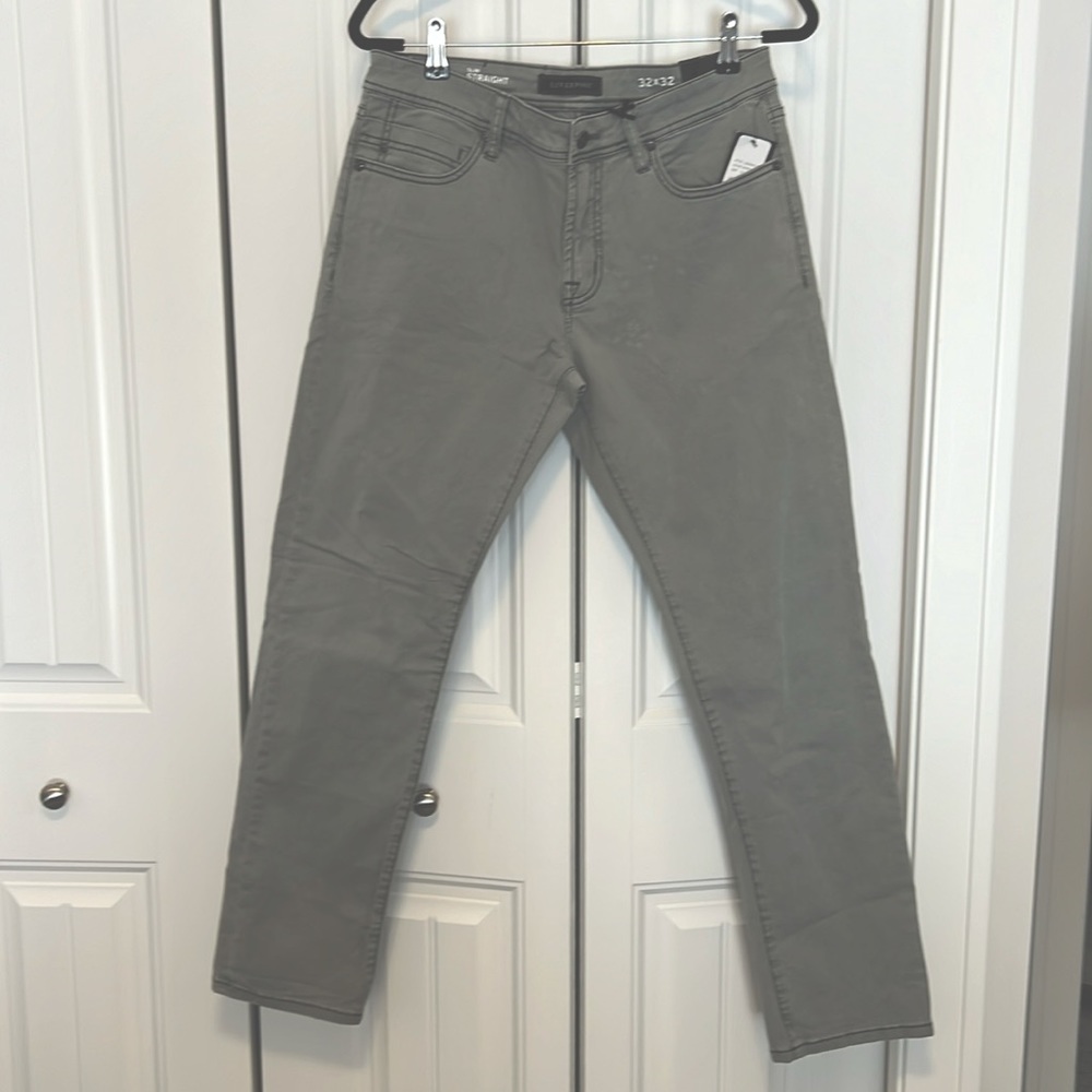 𝅺LIVERPOOL SLIM STRAIGHT LEG DENIM JEANS in Sharkskin 32x32